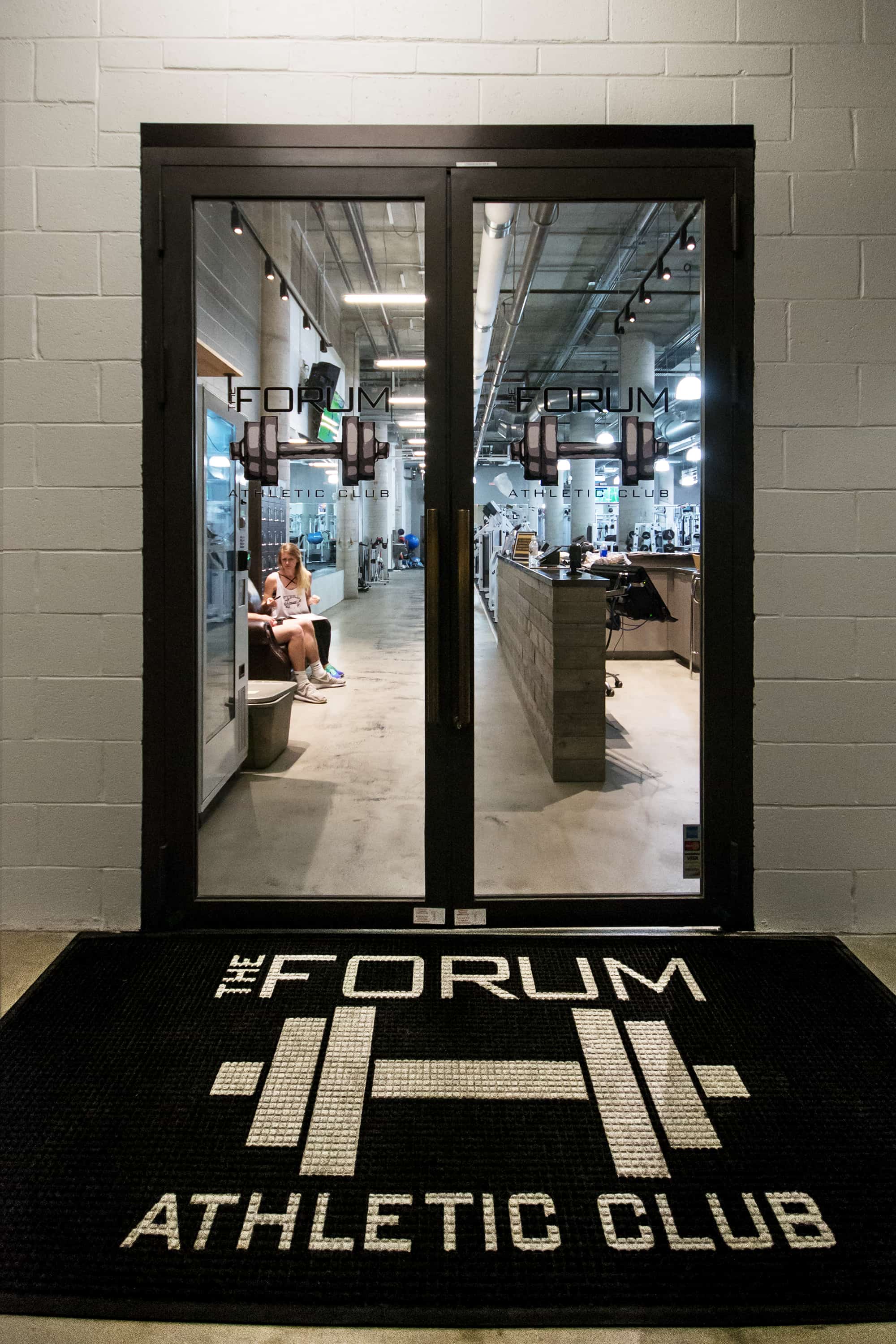 The entrance of the Forum Athletic Club.